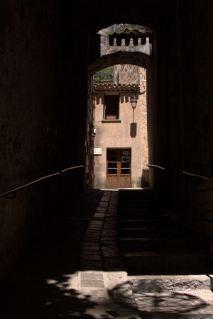 Saint Guilhem00115