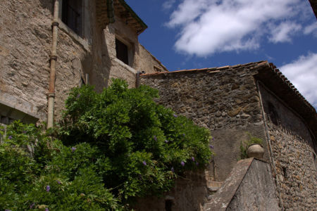 Saint Guilhem00129