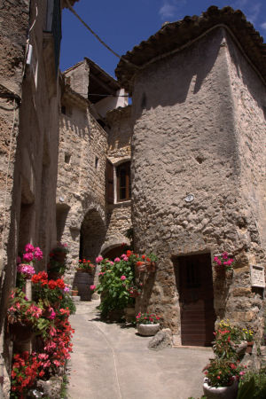 Saint Guilhem00132